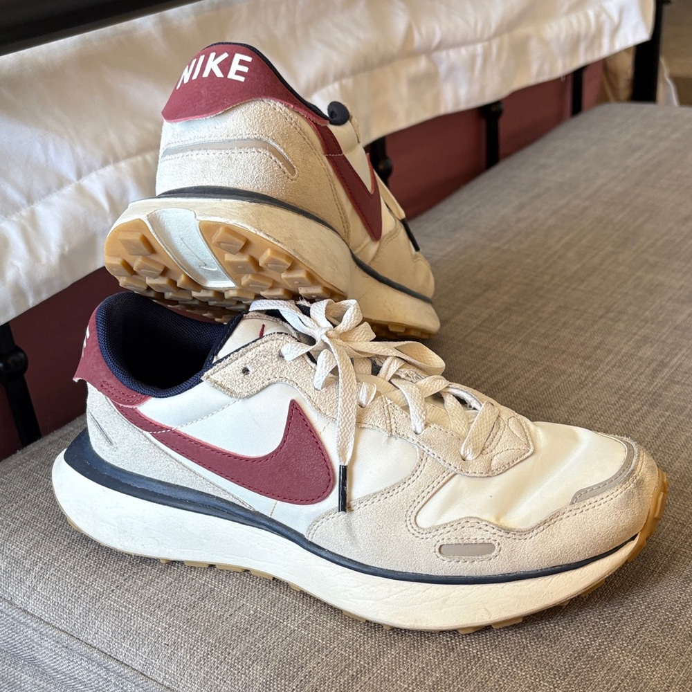 Nike Women's Cream and Burgundy Sneakers